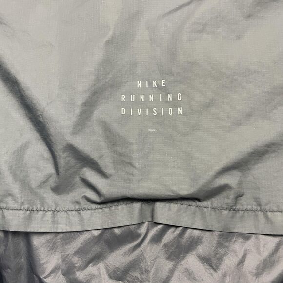 Nike Running Division Shirt Mens Medium Black Lightweight Long Sleeve Athletic - Picture 8 of 12